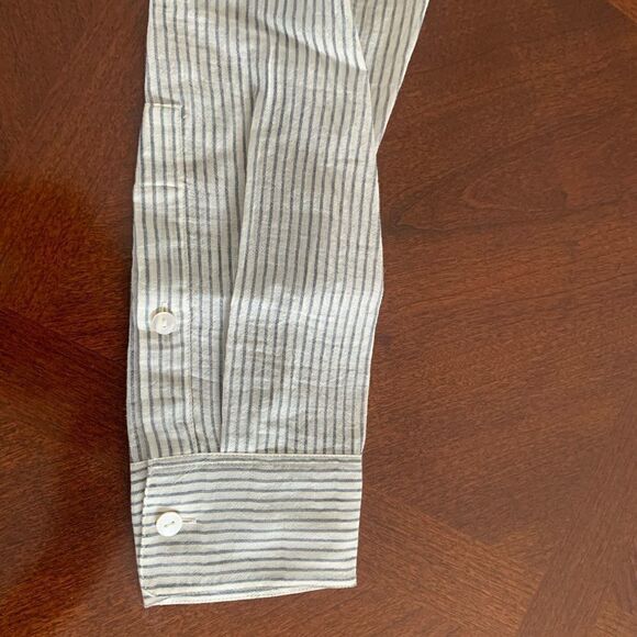 💙Theory classic straight woven thin organic cotton shirt💙 size M, NWT - Picture 10 of 10